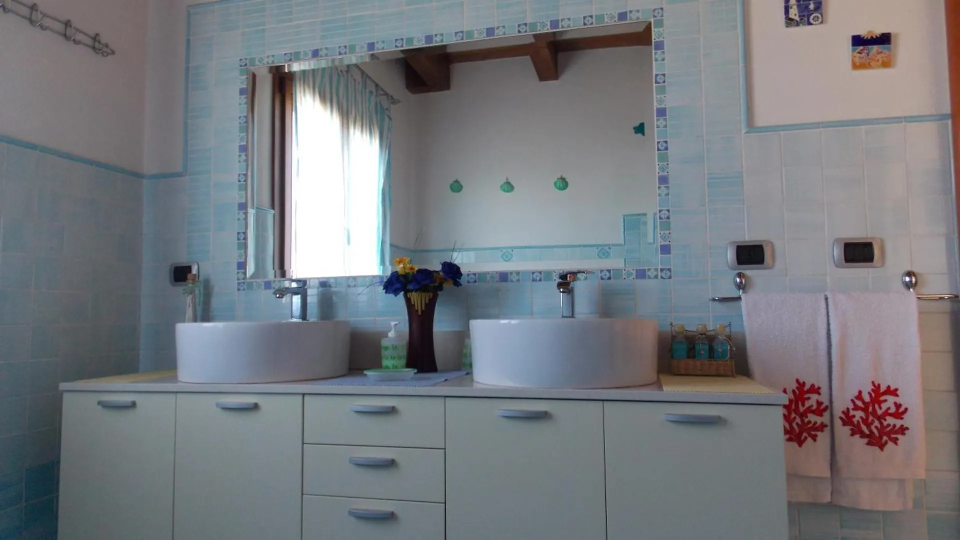 B&B Le Ginestre Portoscuso Bed & Breakfast